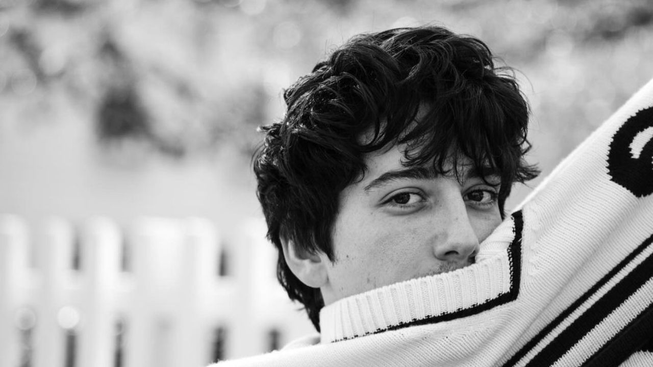 Milo Manheim has never admitted or denied being a zionist. blurred-reality.com