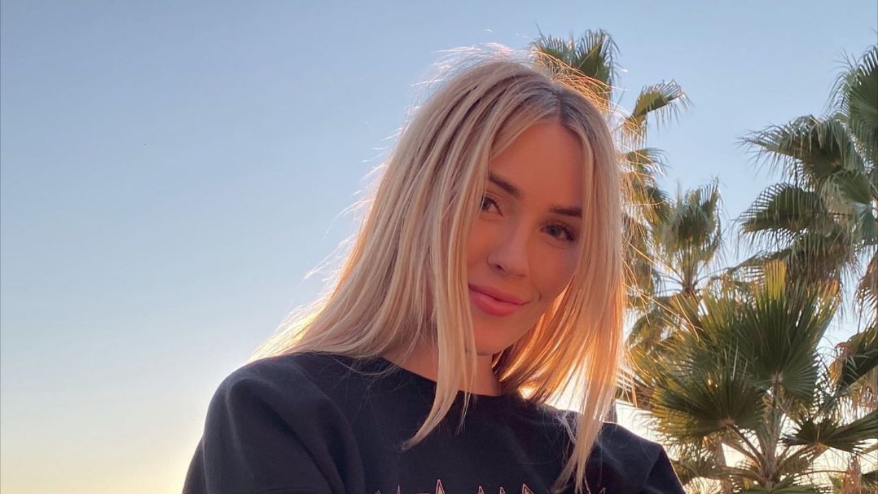 The Bachelor: Cassie Randolph's Net Worth is $1 Million in 2021!