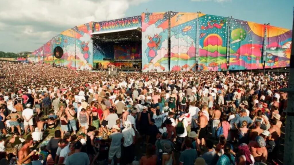 How Many People Were at Woodstock 99? Did Any People Die? Lineup, Reddit & Netflix’s Documentary Update!