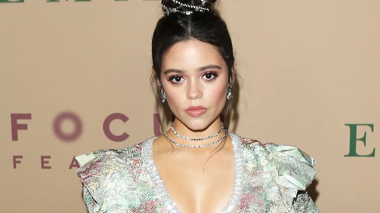 Is Jenna Ortega a Lesbian/Gay? What Is Her Sexuality? Is the Wednesday Star Dating Anyone?