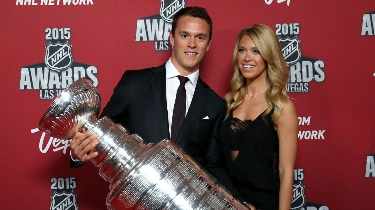Jonathan Toews and his girlfriend, Lindsey Vecchione.