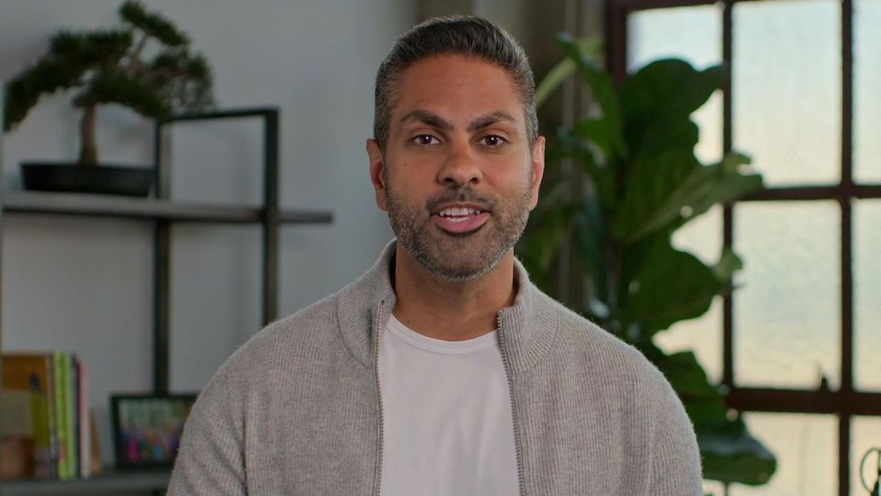 Ramit Sethi is a self-proclaimed financial advisor.