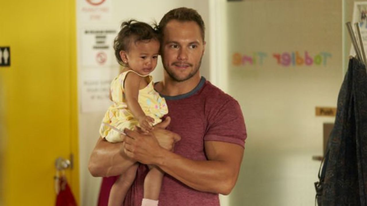 What Happened to Ian on Workin’ Moms? Why Did Jenny’s Husband (Actor Dennis Andres) Leave the Show?
