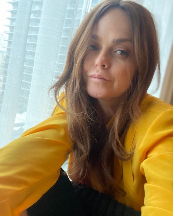 Taryn Manning was told by her married boyfriend that he was going to leave his wife. blurred-reality.com
