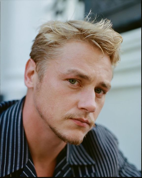 Ben Hardy does not have a girlfriend in 2023. blurred-reality.com