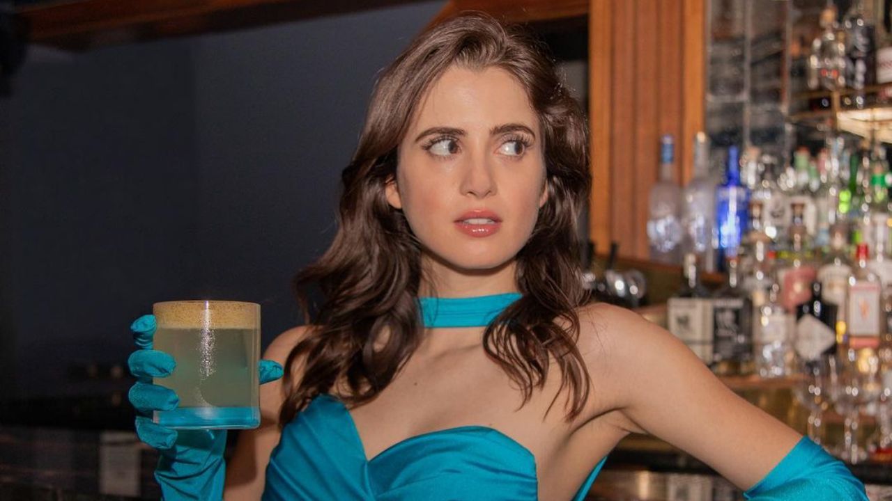 Laura Marano does not have a husband as she has never been married. blurred-reality.com