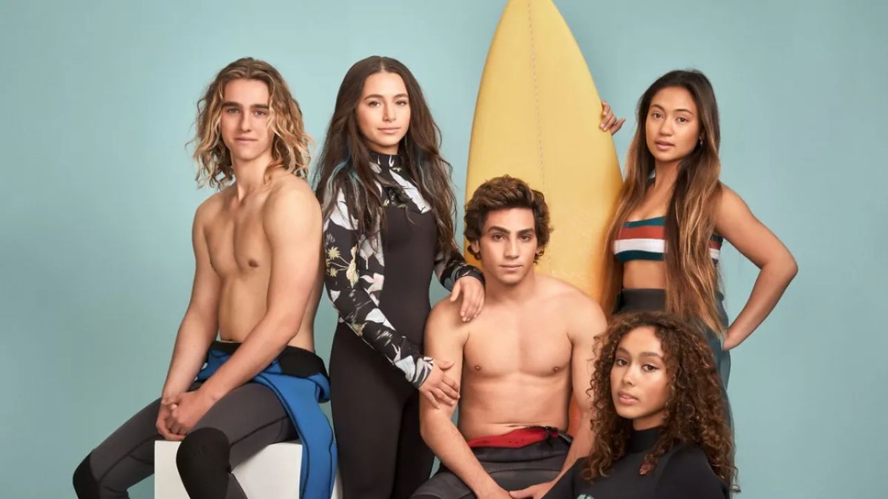 Surviving Summer has yet to be renewed for Season 3. blurred-reality.com
