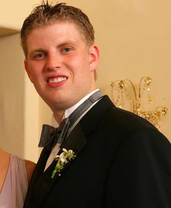 Eric Trump before the plastic surgery. blurred-reality.com