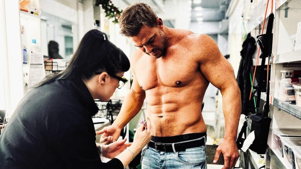 Alan Ritchson Openly Admits to Taking Steroids blurred-reality.com