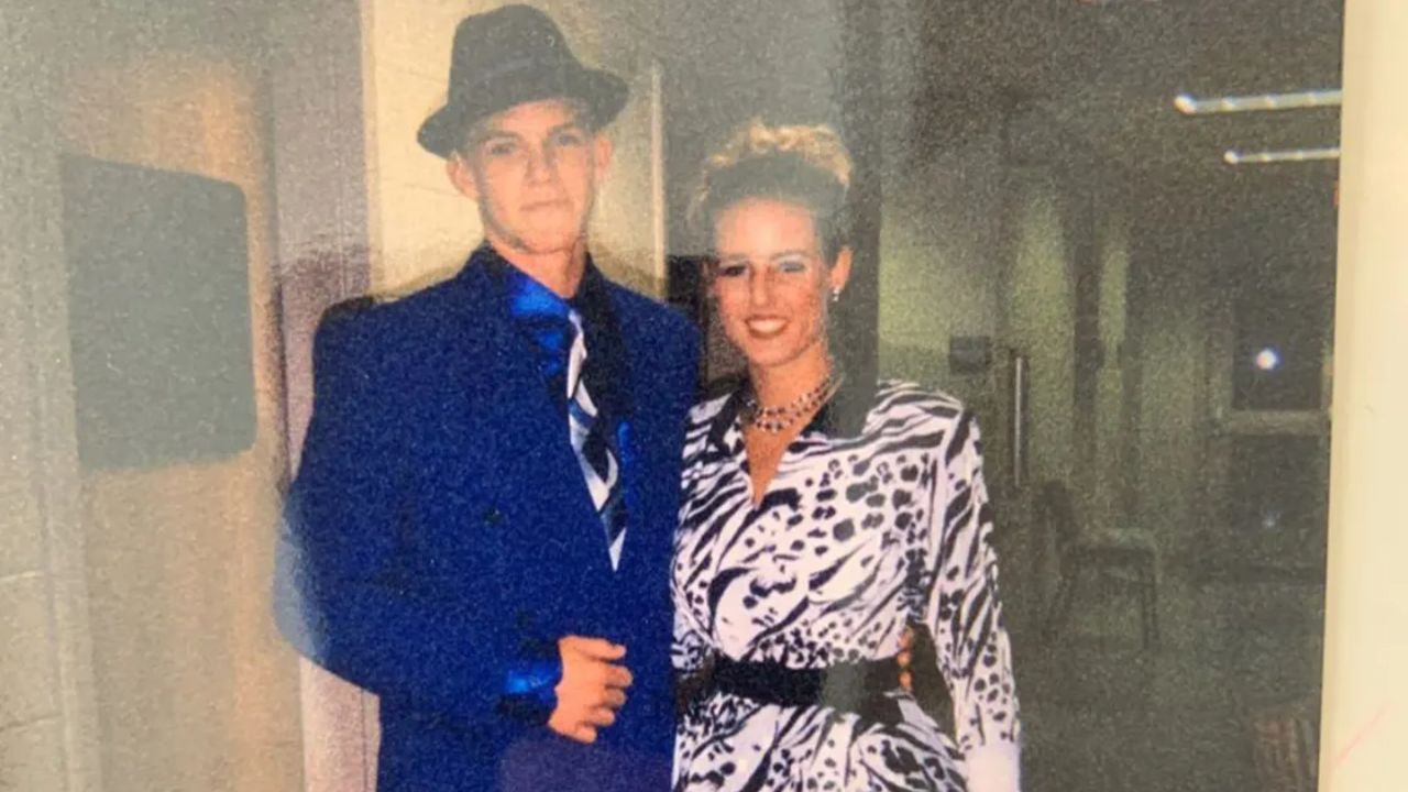 Alan Ritchson and his wife, Catherine Ritchson, during their early dating days. blurred-reality.com