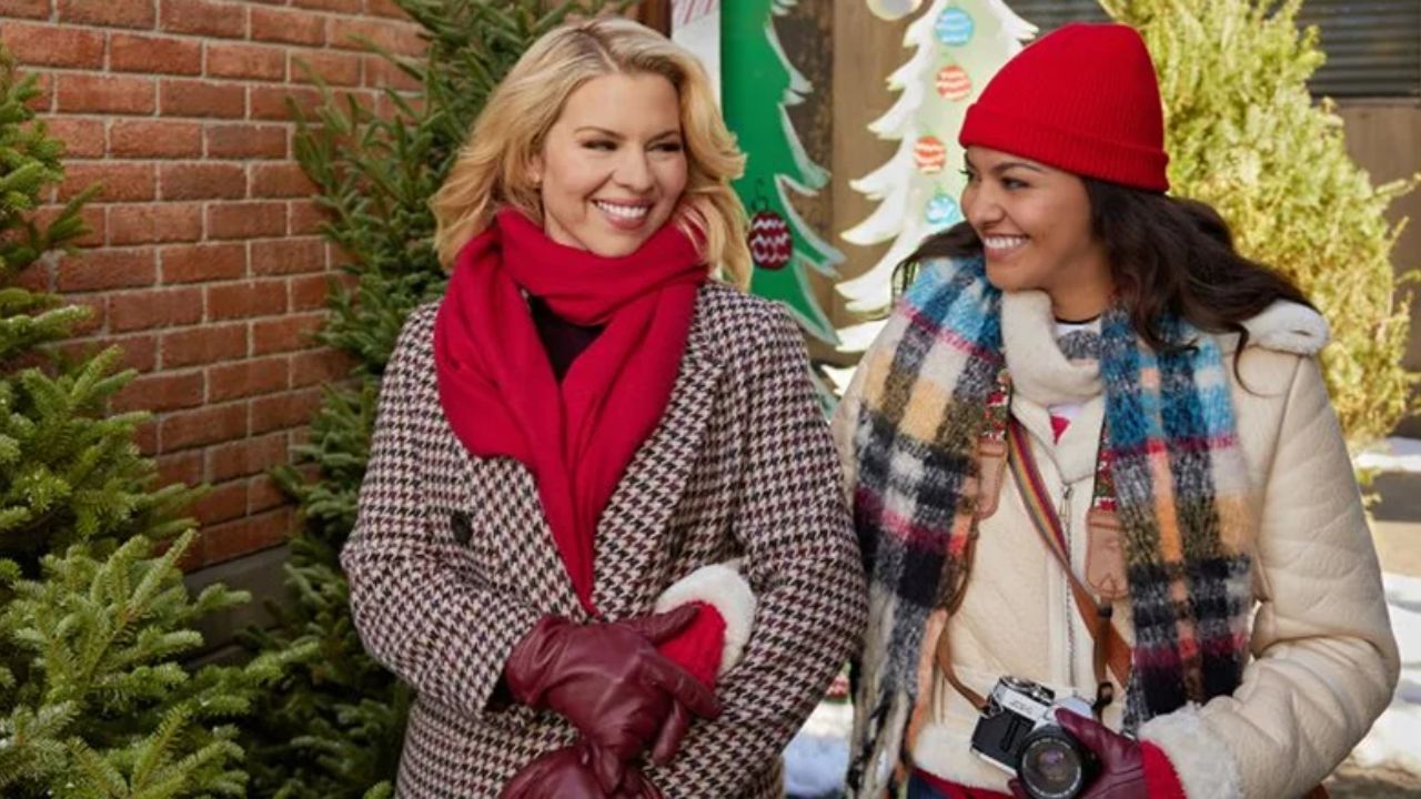 Friends & Family Christmas is now available on Hallmark Channel. blurred-reality.com