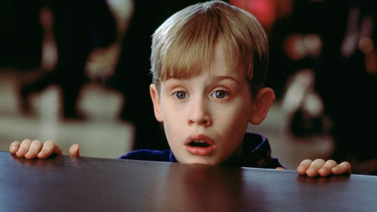 Macaulay Culkin was 10 years old when he played the first Home Alone movie. blurred-reality.com