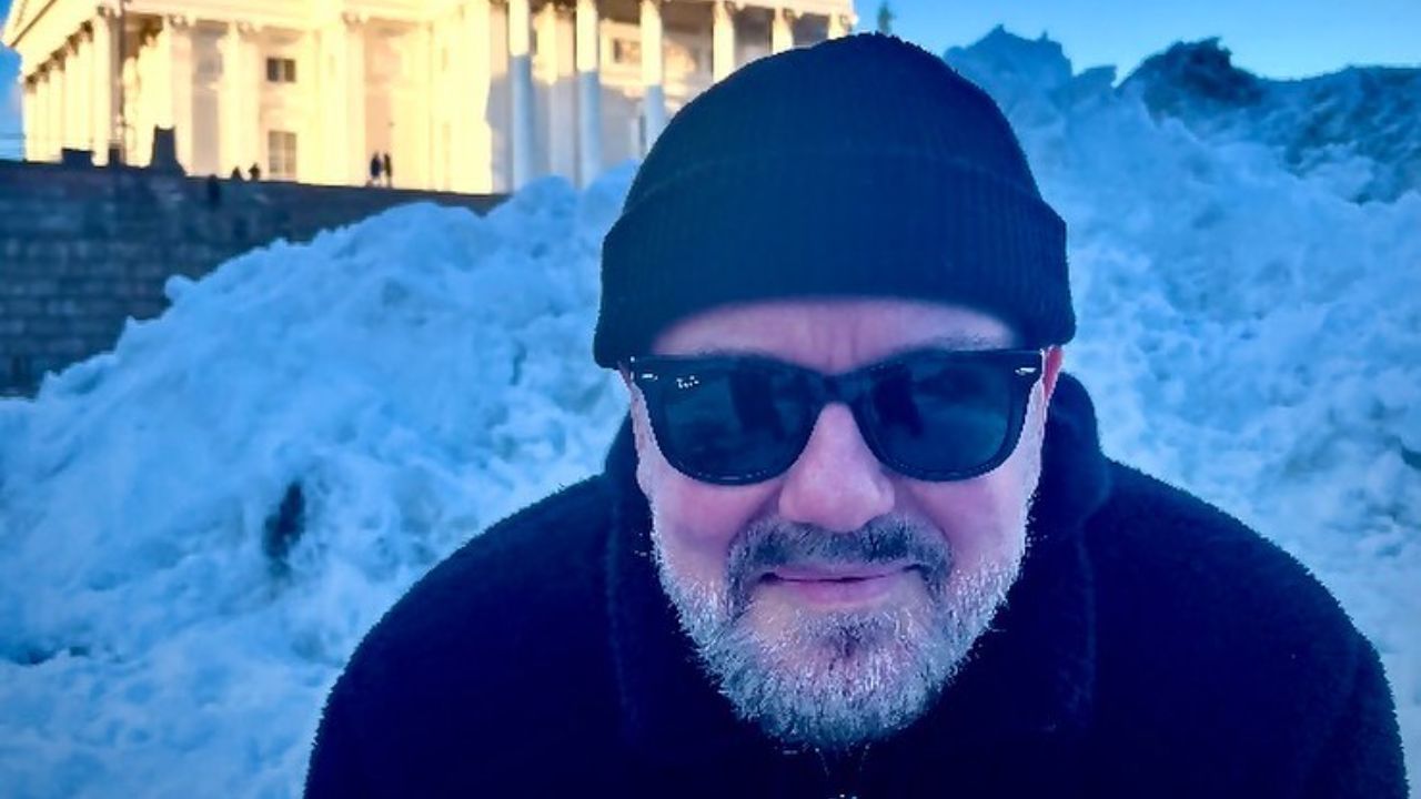 Ricky Gervais does not appear to be bothered by the criticism. blurred-reality.com