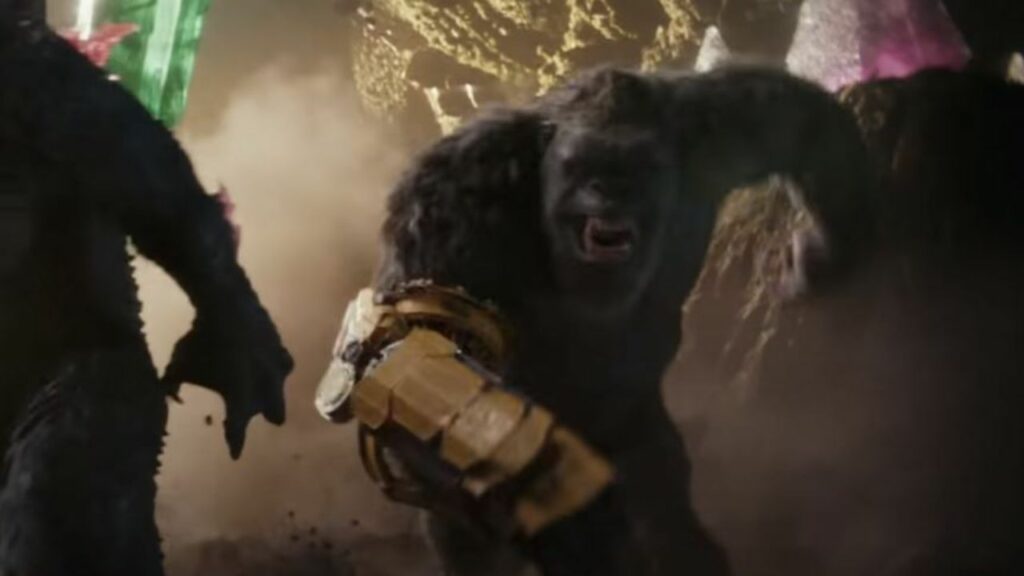 Kong x Godzilla: Why Does Kong Have a Metal Arm? blurred-reality.com