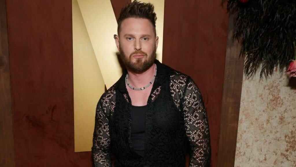 Bobby Berk Is Honest About Receiving Plastic Surgery! blurred-reality.com