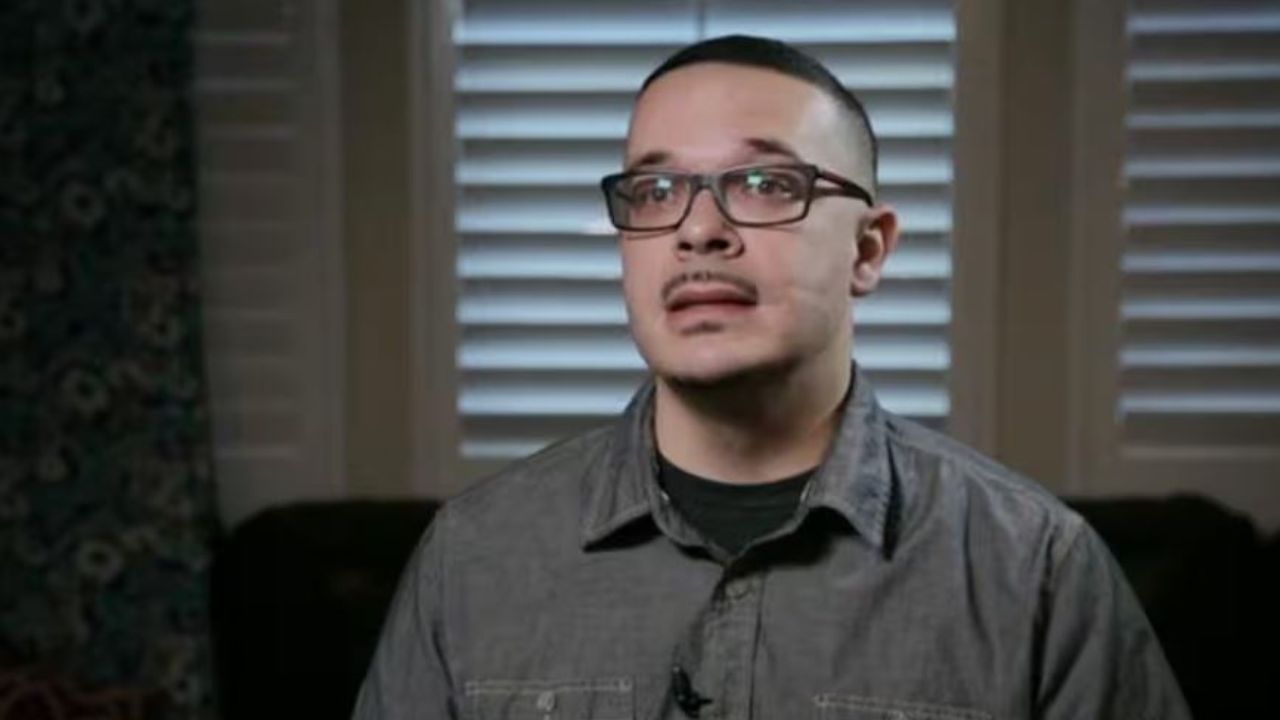 Shaun King got the scar on his face from the accident he had in 2003. blurred-reality.com