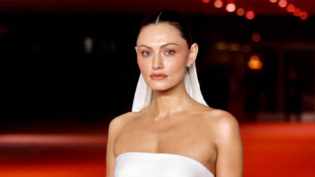 Phoebe Tonkin does not have any children (kids). blurred-reality.com