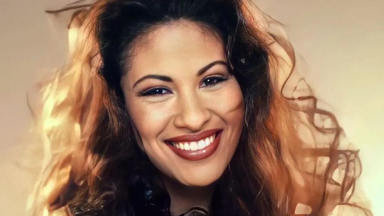 Did Selena Quintanilla Get Plastic Surgery? blurred-reality.com