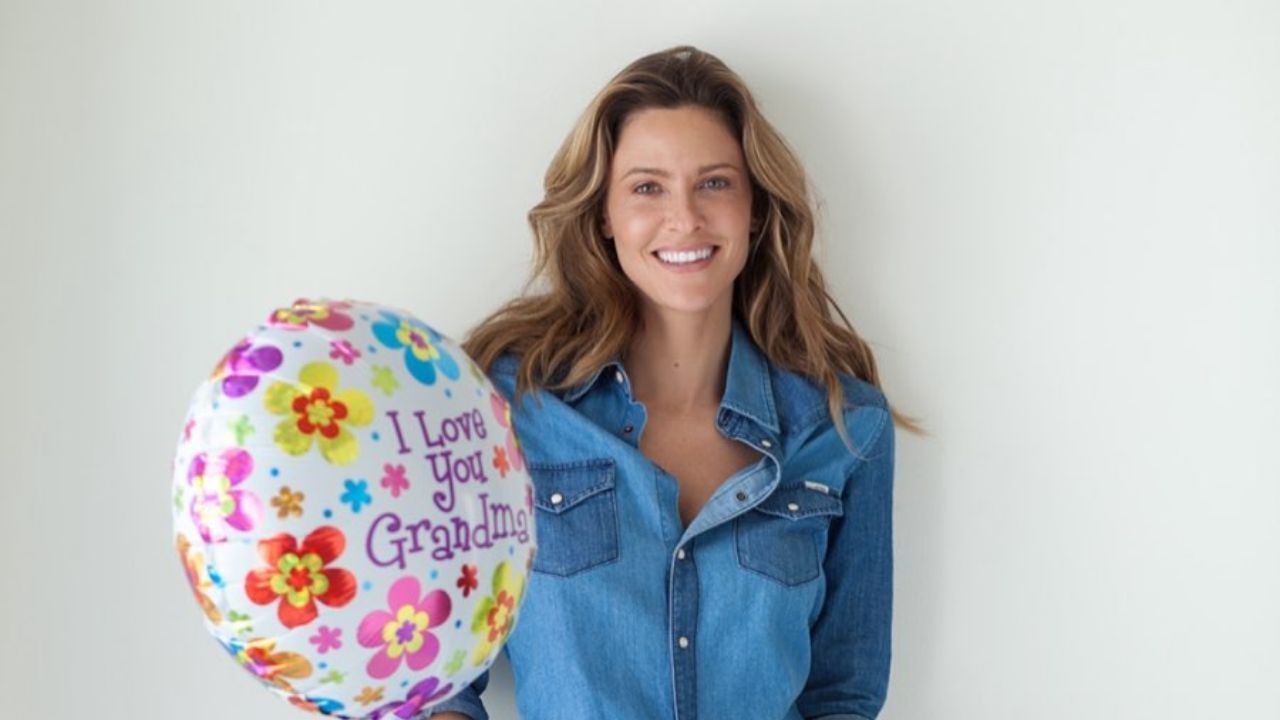 Jill Wagner Wipeout Instagram Husband Children Married Parents Age Baby Net Worth Mother