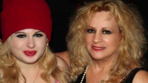 Ginger Reiter | Wiki, Bio, Age, Wikipedia, Jackie Mason's Wife, Daughter Sheba Mason