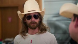 Dale Brisby Without Sunglasses is Making Fans Scratch Their Heads