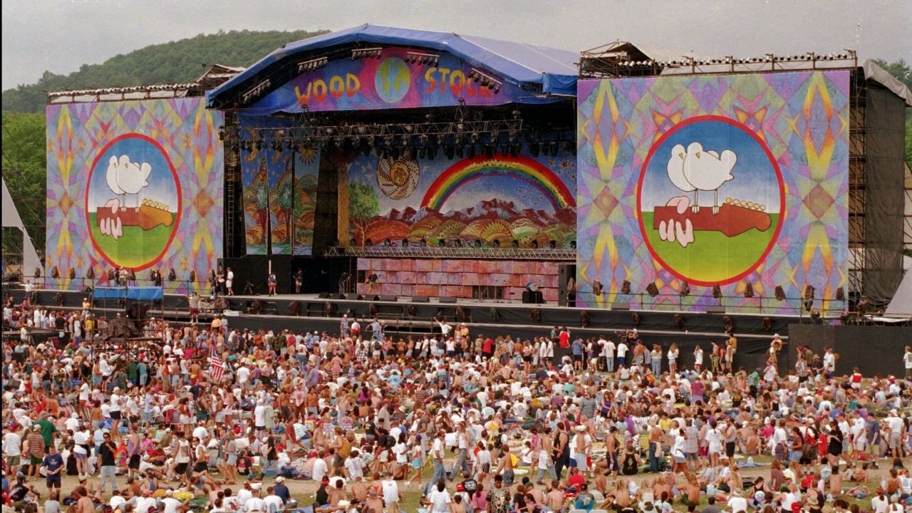 Woodstock 94 vs 99: Death Toll, Profit and Loss, Attendees, Security Concerns, Sexual Assault & More Differences Explored!