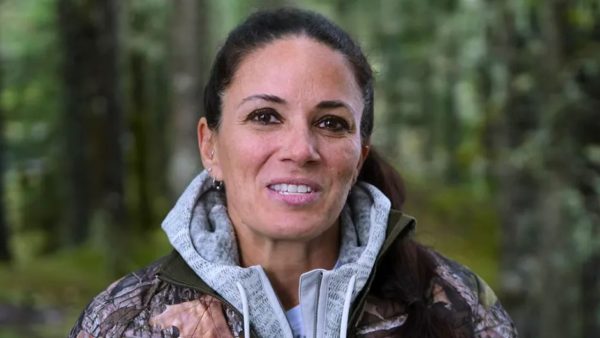 andrea outlast netflix