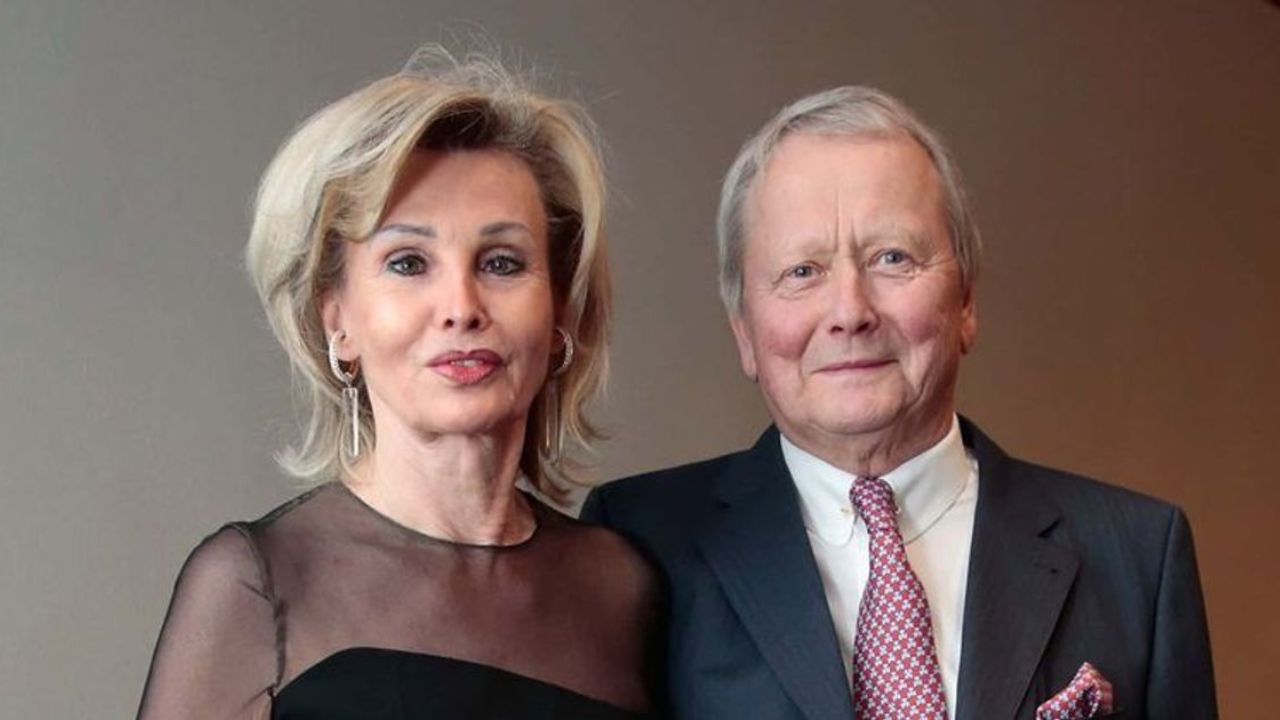 Wolfgang Porsche and Claudia Porsche.