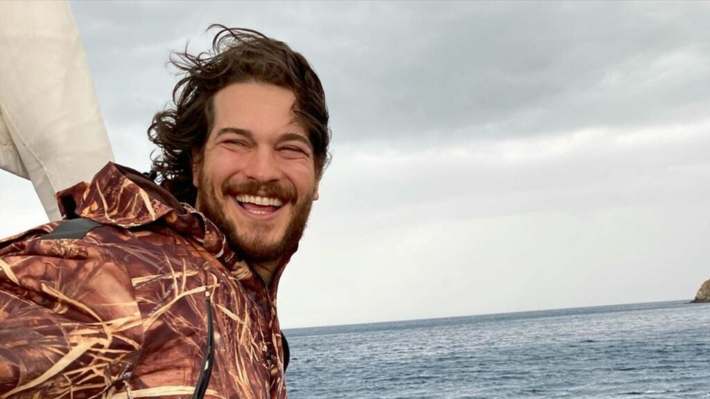 Çağatay Ulusoy's Wife (Girlfriend): Real Partner’s Photo & Name!