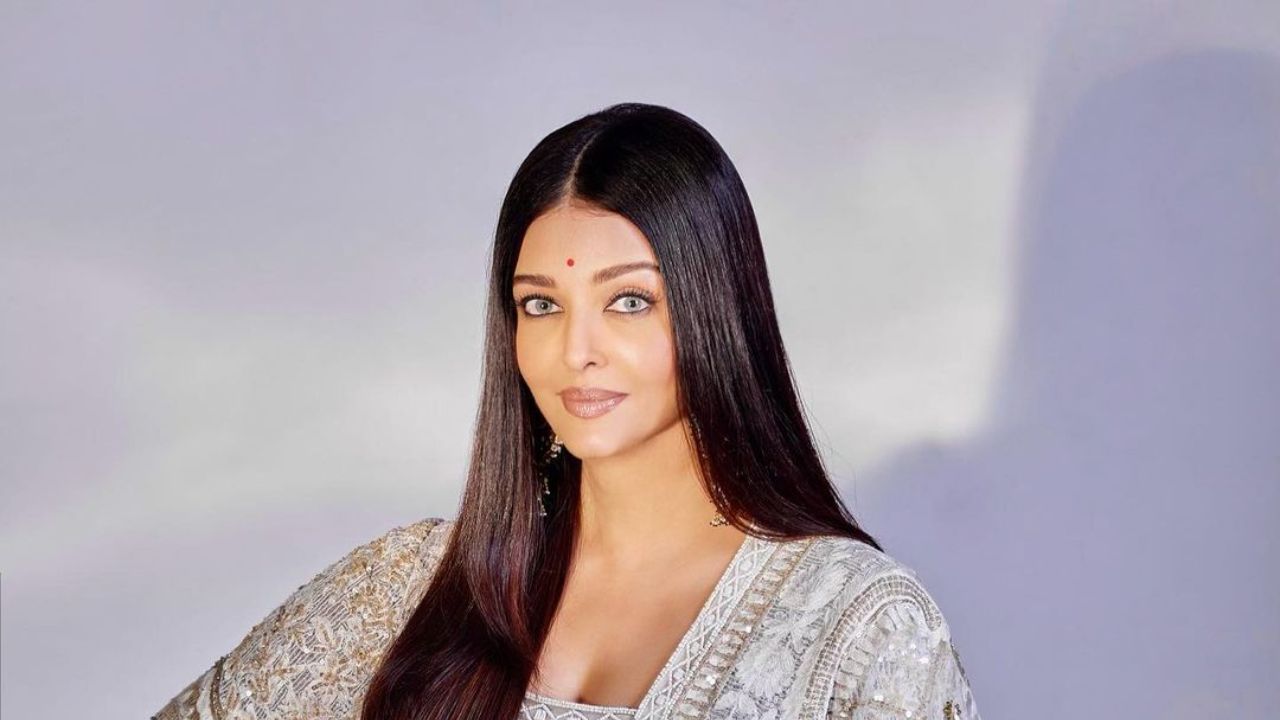 Aishwarya Rai is continuously trying to lose weight. blurred-reality.com