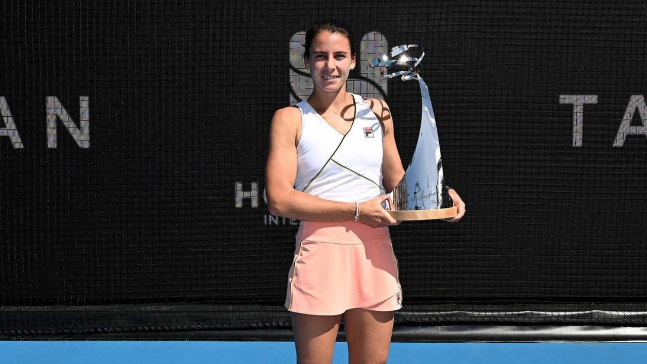 Emma Navarro after winning her first WTA Tour title. blurred-reality.com