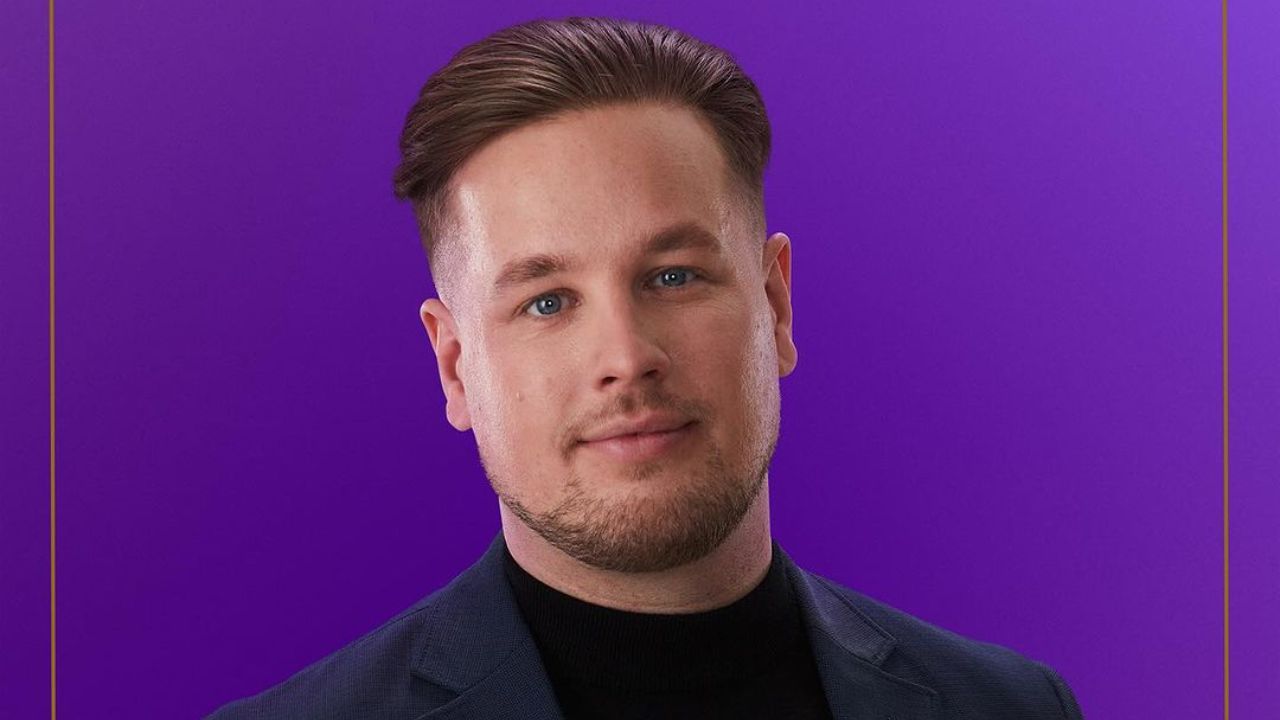 Rasmus works as COO at Transiett. blurred-reality.com