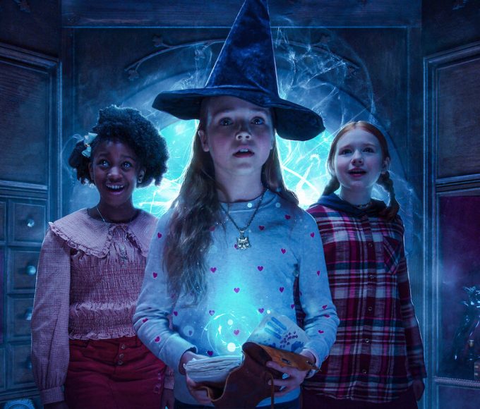 scaredy cats netflix cast